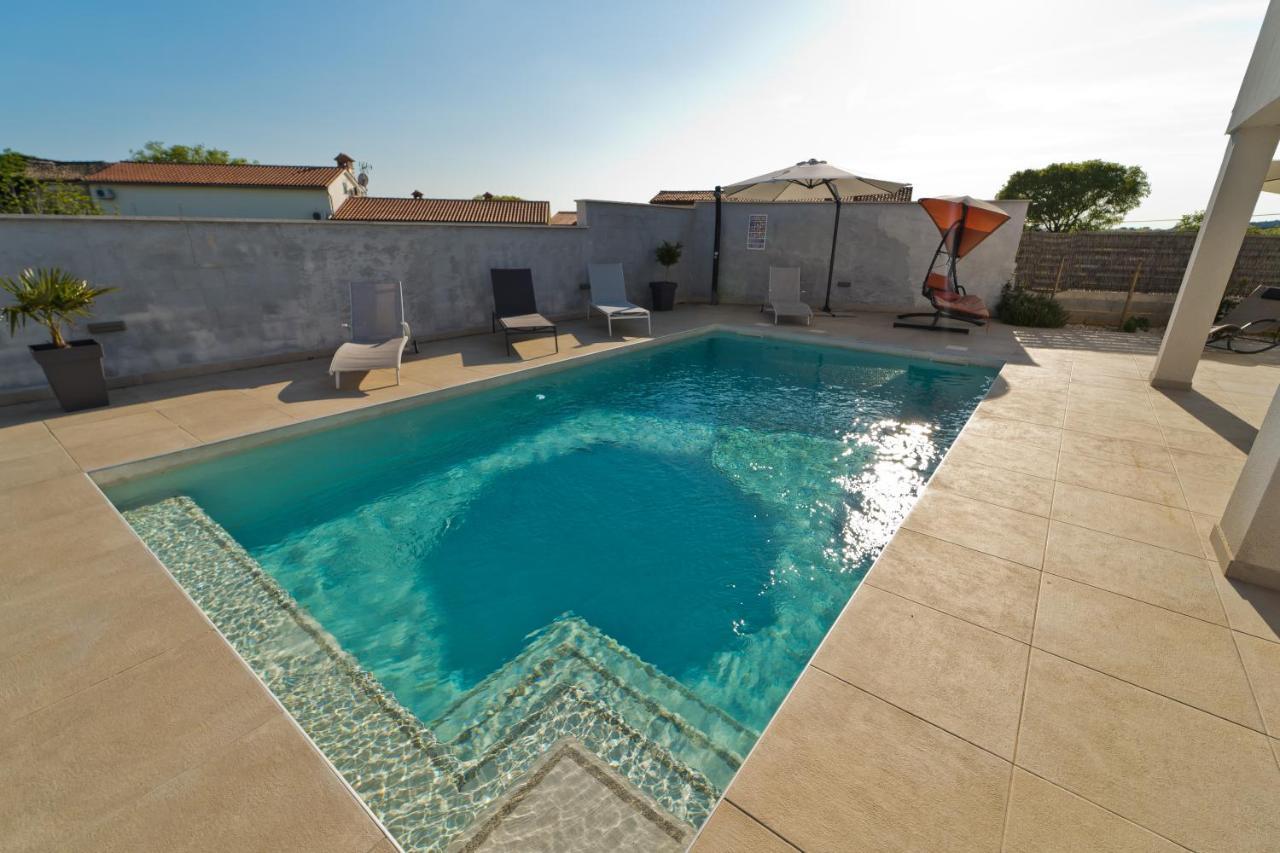 Villa Luka With Private Pool Near Πούλα Εξωτερικό φωτογραφία