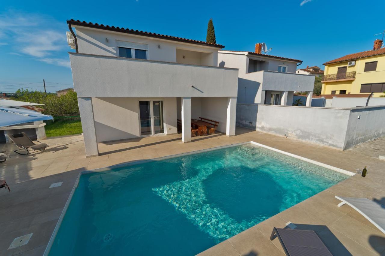 Villa Luka With Private Pool Near Πούλα Εξωτερικό φωτογραφία